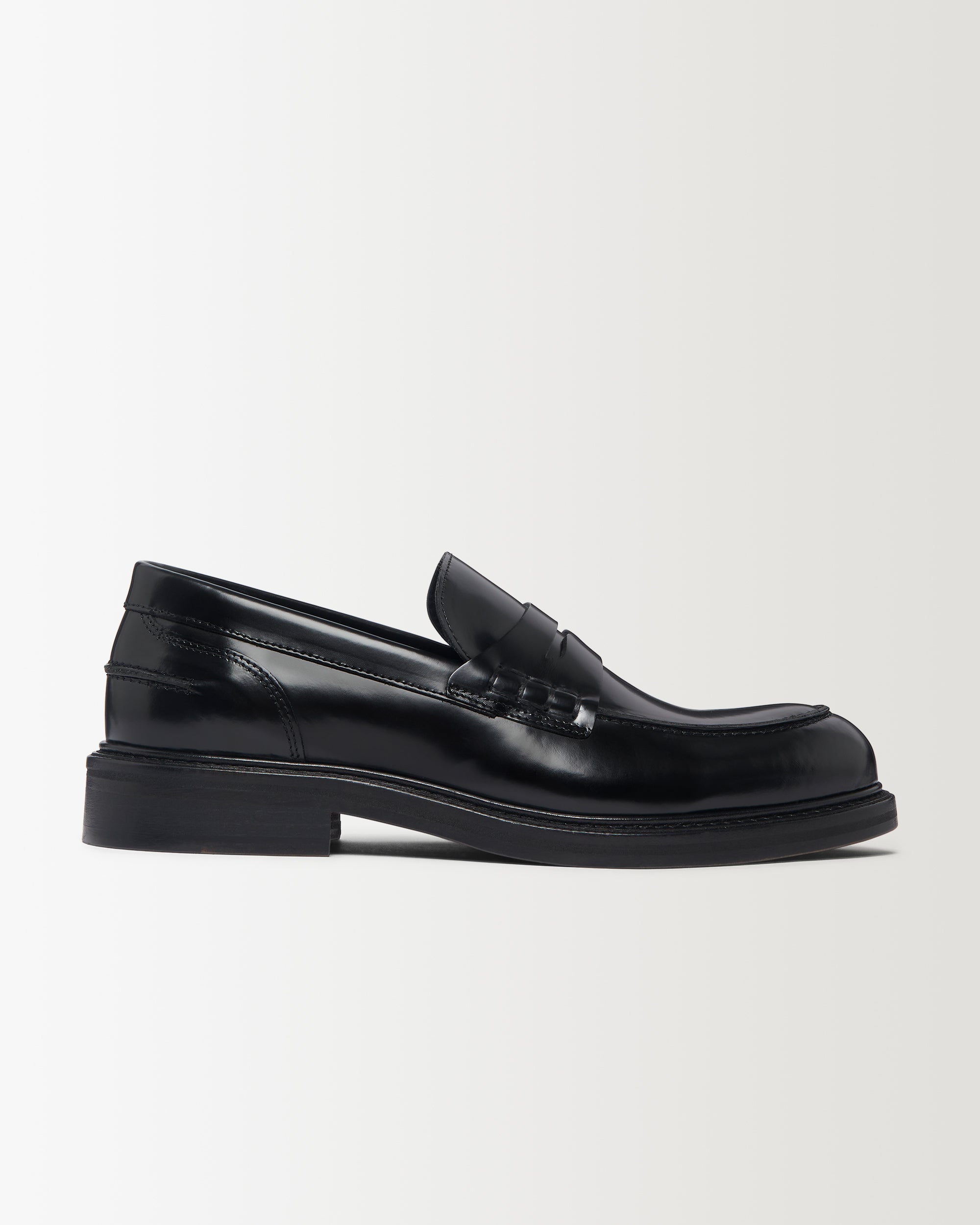 靴 RONNING City Loafer black City Loafer - Black | RONNING, Everyday Uniform