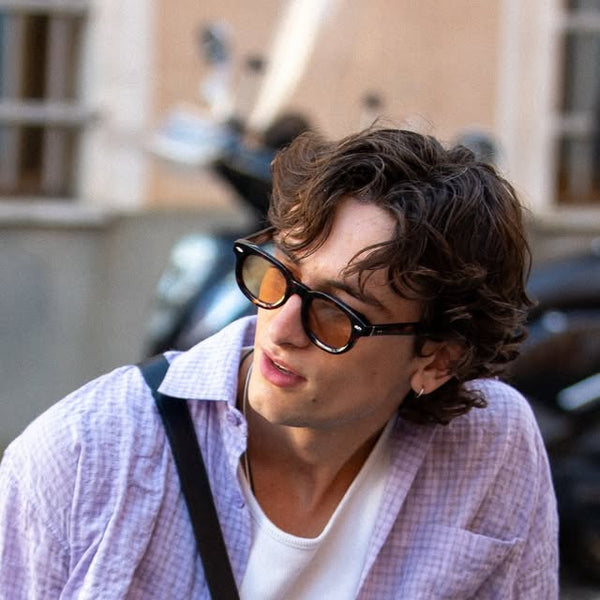 Getting a shirt right is hard. You want it to fit right, drape well, and not be too thick or too thin. 

This time, we think we’ve found that balance – easy enough for a sunny afternoon, sharp enough to carry into the evening.