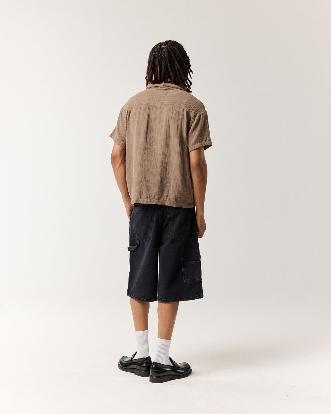 デニム・ジーパン RONRON HEART POCKET CARPENTER SHORT DENIM PANTS 5BKK036 Denim Carpenter Short in Stone Black – 6397